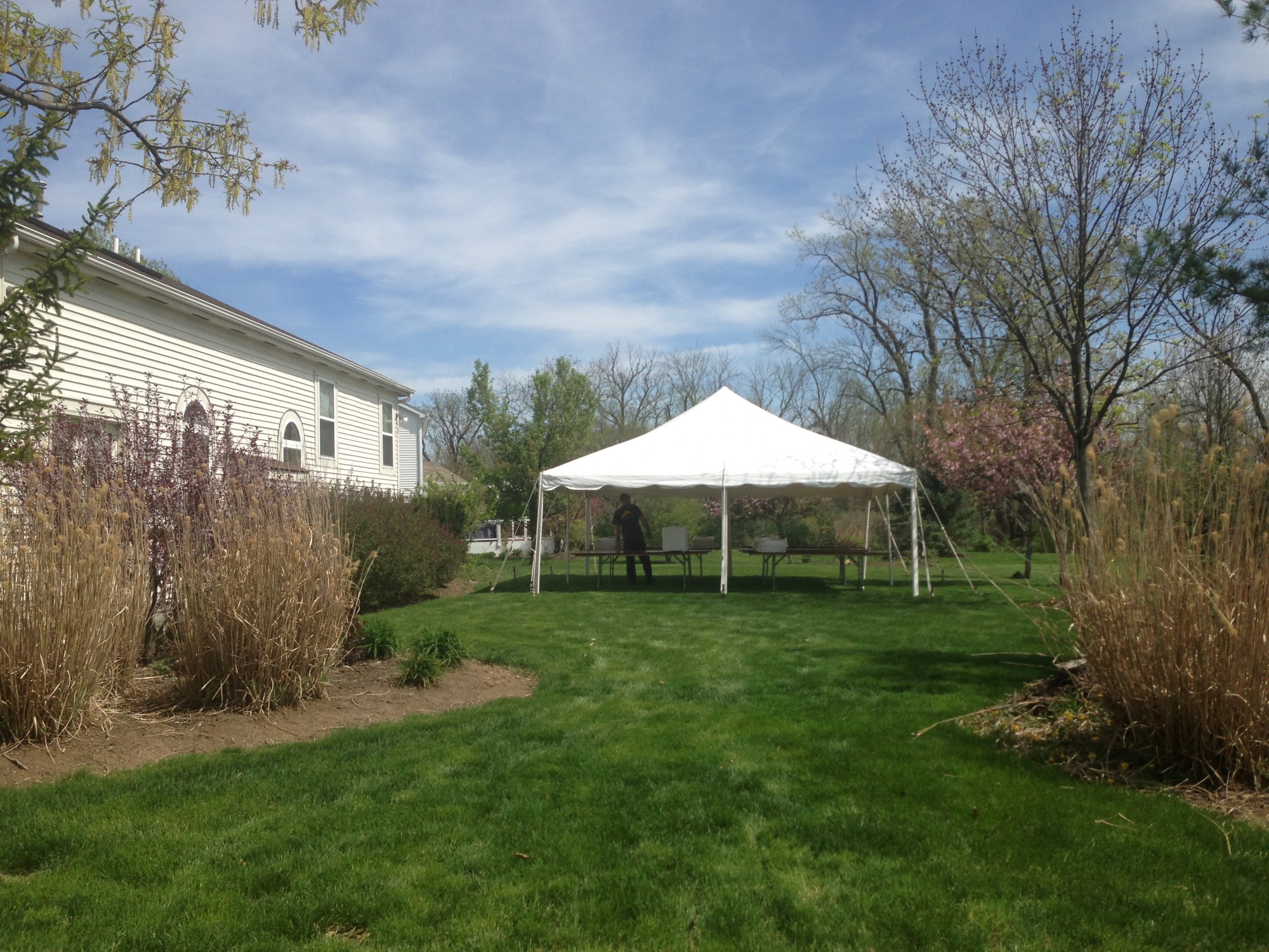 /upload/images/backyard_events/20x20_pole_tent